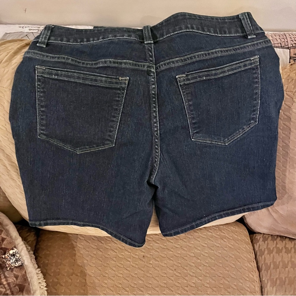 Jean Riders By Lee, Mid Rise Short - Picture 8 of 14